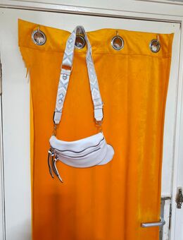 Umhängetasche bzw. Brusttasche - Neumünster