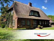 Stilvolles Reetdachhaus auf parkähnlichem Grundstück - Ostholstein-Mitte - Schönwalde (Bungsberg)