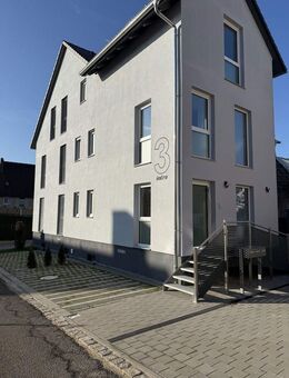 Erstbezug 3 Familienhaus + Lift+ Garagen +Keller+Stellplatze - Höchstadt (Aisch)
