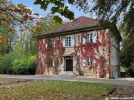 Sanierungsbedürftiges Herrenhaus/Villa im Hechinger Fürstengarten - Hechingen