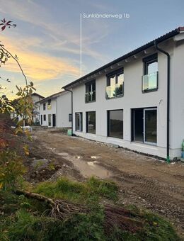 Neubau-Haushälfte mit hochwertiger Ausstattung in Chiemseenähe - Grabenstätt