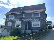 Zweifamilienhaus mit herrlichem Blick in ruhiger Lage von Bad Berleburg-Schwarzenau - Bad Berleburg