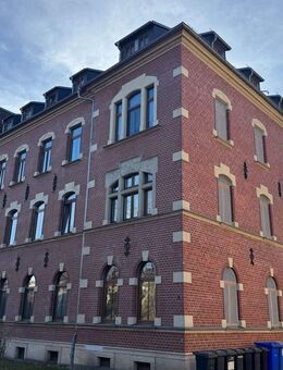 Schöne 3-RWE in guter Lage, Bad mit Wanne und Dusche - Zwickau