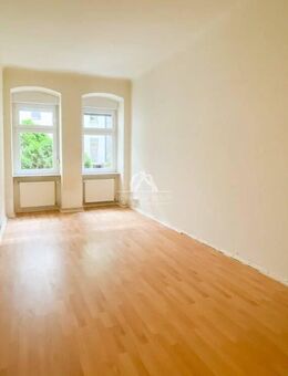 TOPLAGE WINTERFELDTPLATZ | 2-ZIMMER | ERDGESCHOSS | RUHIGES HINTERHAUS | RENOVIERUNGSBEDARF | - Berlin