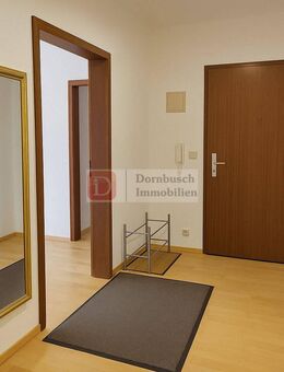Top!! 3-Zimmer-Wohnung mit 2 Loggias, Einbauküche & Stellplatz - Frankfurt (Main)
