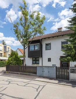 Gepflegtes Reiheneckhaus mit 4 Wohneinheiten in absolut ruhiger Lage - München