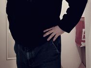 Ich (m, 47) suche eine junge Frau (19 - 26) für einen ONS - Berlin