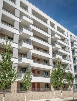 Elegantes Penthouse mit lichtdurchfluteten Räumen, Loggia & moderner Markenküche - Neu Ulm