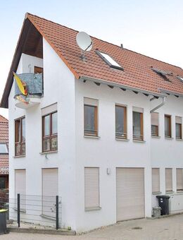 Stilvolle Maisonettewohnung in einem gepflegten Zweifamilienhaus - Wohnen auf zwei Ebenen - Wiernsheim