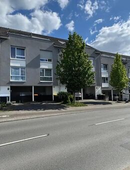 Modernes Reihenmittelhaus mit Wohlfühlatmosphäre in Solingen - Solingen (Klingenstadt)