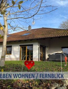 TRAUMHAFTE HÖHE AUSSICHTSLAGE GEPFLEGTER WALMDACH BUNGALOW - Perlesreut