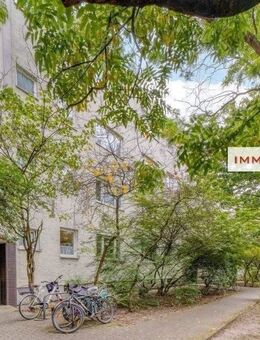 IMMOBERLIN.DE - Schöne Aussichten! Familienfreundliche Wohnung mit Südloggia in angenehmer Lage - Berlin