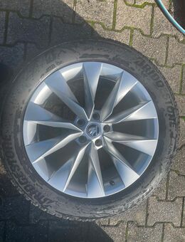 4 Winterreifen Bridgestone 235/55R19 auf Originalfelge Skoda - Hamm
