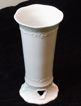 Porzellan Vase weiß 14 cm Relief Durchbruch Deko Fine China 5,- - Flensburg