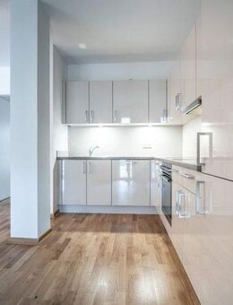 Top-Lage in Leipzig: 3-Zimmer-Wohnung mit Dachterrasse und Einbauküche - Leipzig