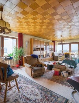 Großzügiges Einfamilienhaus mit Einliegerwohnung und fantastischem Ausblick - zu verkaufen - Essing