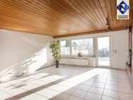 Sonniges Reihenmittelhaus mit Wintergarten, 2 Garagen und herrlicher Aussicht - Plochingen