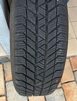 Winterkompletträder 215/65 R17 fast neu - Aschheim
