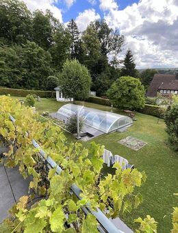 TRAUMHAFTER BLICK IN SÜDHANGLAGE MIT POOL - Neuenbürg
