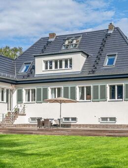 Architektenjuwel in Wassernähe: Wohnen auf ca. 1.800 m2 Traumgrundstück - Berlin