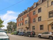 Familienfreundliches Altbau-Duo: Zwei Wohnungen mit Potenzial im Herzen von Karlsruhe - Karlsruhe