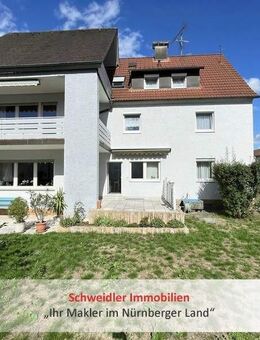 3 Wohnungen, 1 Haus, attraktiver Preis: Gepflegtes 3-Familienhaus mit Garage in Röthenbach - Röthenbach (Pegnitz)