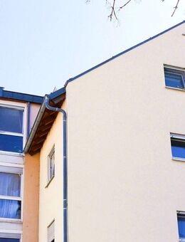 Vermietete, helle 3-Raum-Wohnung in Limbach-Oberfrohna nahe Chemnitz mit Südbalkon & Stellplatz - Limbach-Oberfrohna