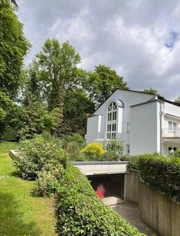 Kronberg: 1-A Villenlage am Stadtpark! Exzellente 3-Zimmerwohnung in kleiner Wohneinheit - Kronberg (Taunus)