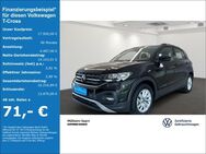 VW T-Cross, 1.0 TSI Life, Jahr 2023 - Mülheim (Ruhr)