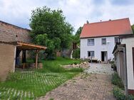 Einfamiliehaus mit Garten in Hanglage - Teuchern