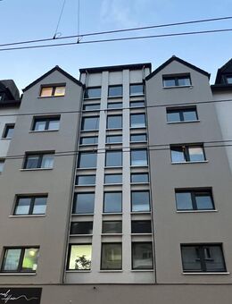 6-Zi.-ETW + Fahrstuhl + gr. Balkon + 2 ebene Tiefgaragenplätze - Düsseldorf