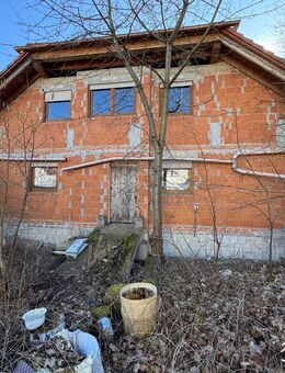 massives, freistehendes Gebäude im Rohbau sucht neue Eigentümer - Bad Salzungen