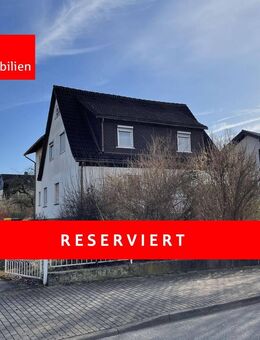 Ein- bis Zweifamilienhaus mit großem Grundstück in bester Lage von Frankenberg - Frankenberg (Eder)