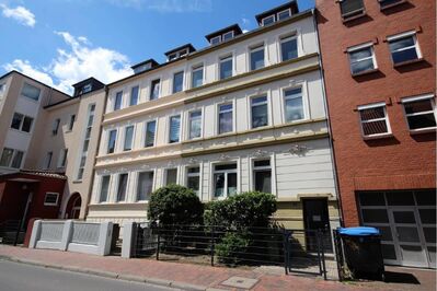 Modernisierte Wohnung mit 3 Zimmern sowie Balkon in Bahnhofsnähe!