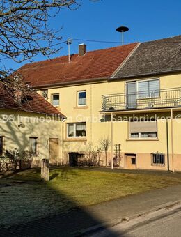 Vielseitig nutzbares Mehrgenerationenhaus mit Garage und großzügigem Geräteschuppen in Selbach - Nohfelden
