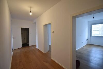 PROVISIONSFREI! Renovierte 3-Zimmer-Wohnung mit Balkon und Außenstellplatz