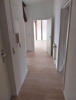 Wohnen über der Stadt 2-R-Wohnung im DG ca.71,98m2 mit BLK zu vermieten ! - Magdeburg