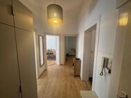 Charmante helle 3 Zimmer Altbau mit hohen Decken und Einbauküche im beliebten Frankfurter Nordend - Frankfurt (Main)