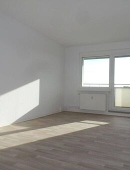 Platz für die ganze Familie! 6-Zimmer-Wohnung mit Balkon! - Halberstadt