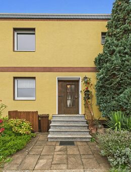 WOHNBAU: Familienglück in Lechenich - Reihenendhaus mit Sauna, Garten und Garage - Erftstadt