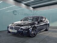 BMW 520, d M Sport DrAssProf RKamera, Jahr 2022 - München