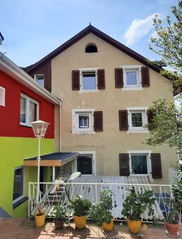 Mehrfamilienhaus mit 3 Wohneinheiten. Interessant für Investoren - Lörrach