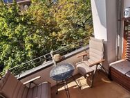 Vermietete, sonnige 3-Zimmer-Altbauwohnung mit Balkon + Loggia ! - Berlin