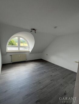 2-Zimmer-Dachgeschosswohnung mit Südbalkon und Blick ins Grüne - Winnenden