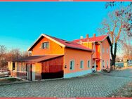 Wohnjuwel in Gröditz: Charmantes Mehrfamilienhaus im historischen Bahnhofsgebäude! - Gröditz