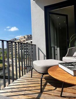 Hochwertig möblierte Wohnung mit Balkon und Dachgarten - schnell im Zentrum - München