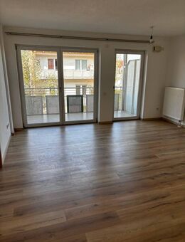 Schöne helle 2-Zimmer Wohnung in Plattling - Plattling