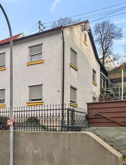 Gelegenheit - Haus in Hanglage mit Doppelgarage in Blaustein - Renovierungsbedürftig - Blaustein