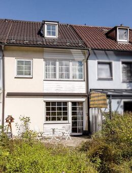 Großzügiges Reihenmittelhaus mit sonniger Terrasse, Garten und viel Potenzial - München