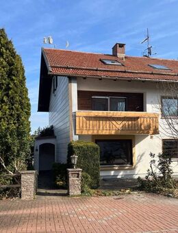 Doppelhaushälfte/Mehrfamilienhaus in Rückholz mit Garage - Rückholz